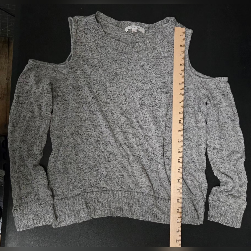 Cold-Shoulder Grey Knit Sweater